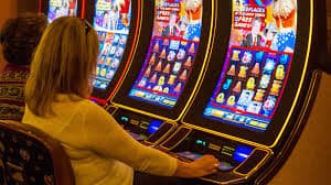 Platform uti99 tampilan live casino dan taruhan olahraga Indonesia